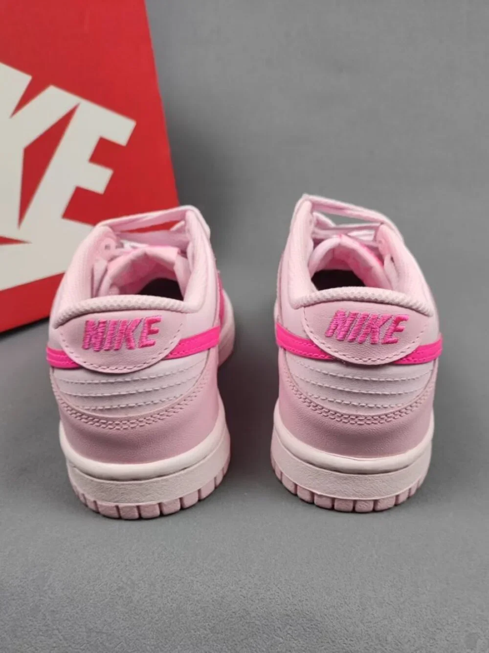 Nike Dunk Low GS Pink Foam Hyper Pink Low Top Sneakers Brand New